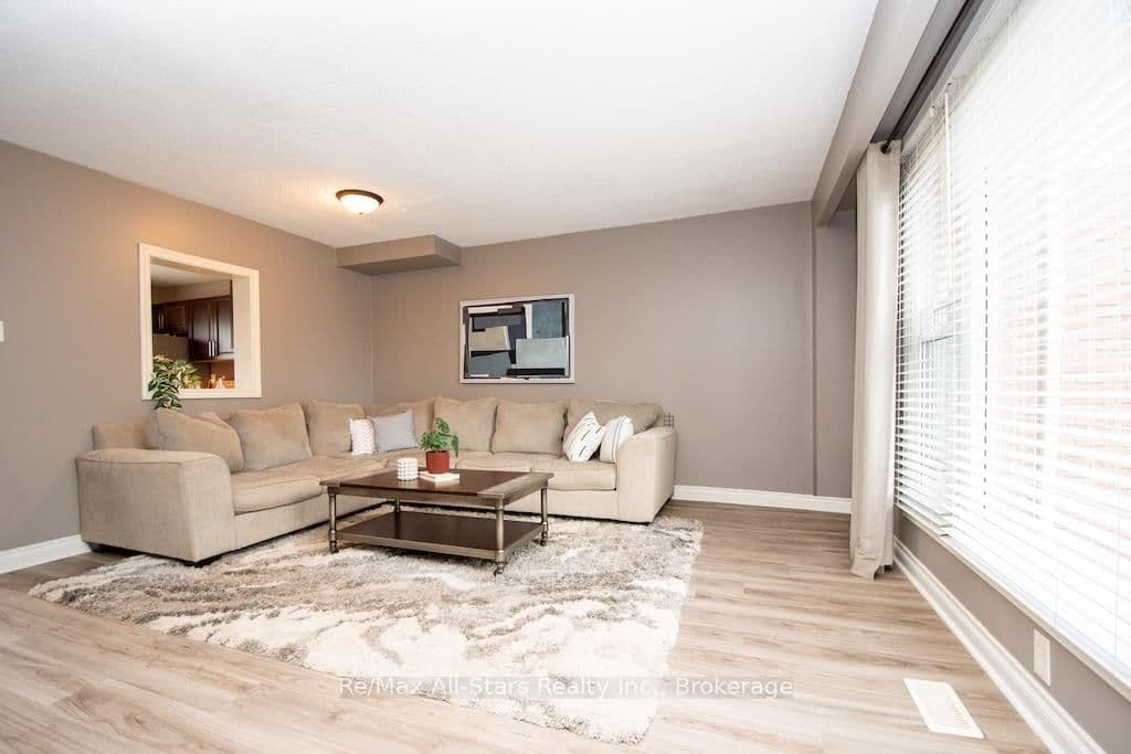 72 Martin Road, Unit 16 thumbnail 10