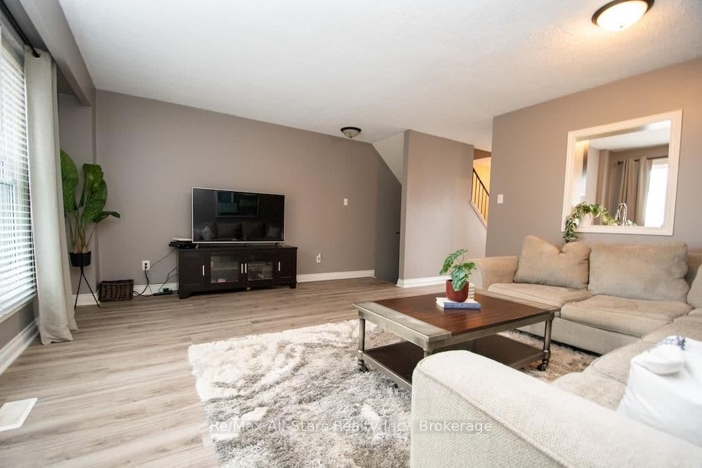 72 Martin Road, Unit 16 thumbnail 12