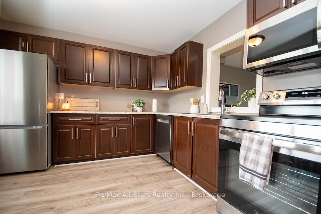 72 Martin Road, Unit 16 thumbnail 17