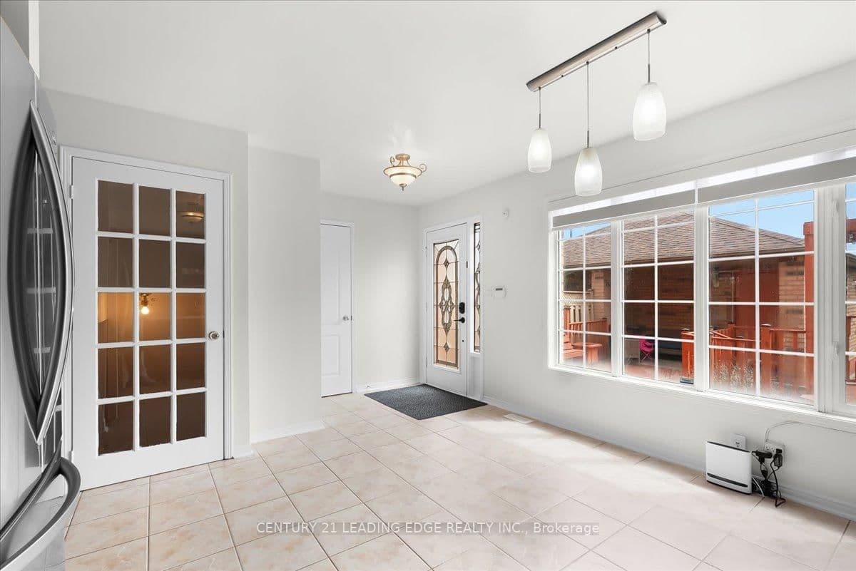 46 Georgina Gate thumbnail 9