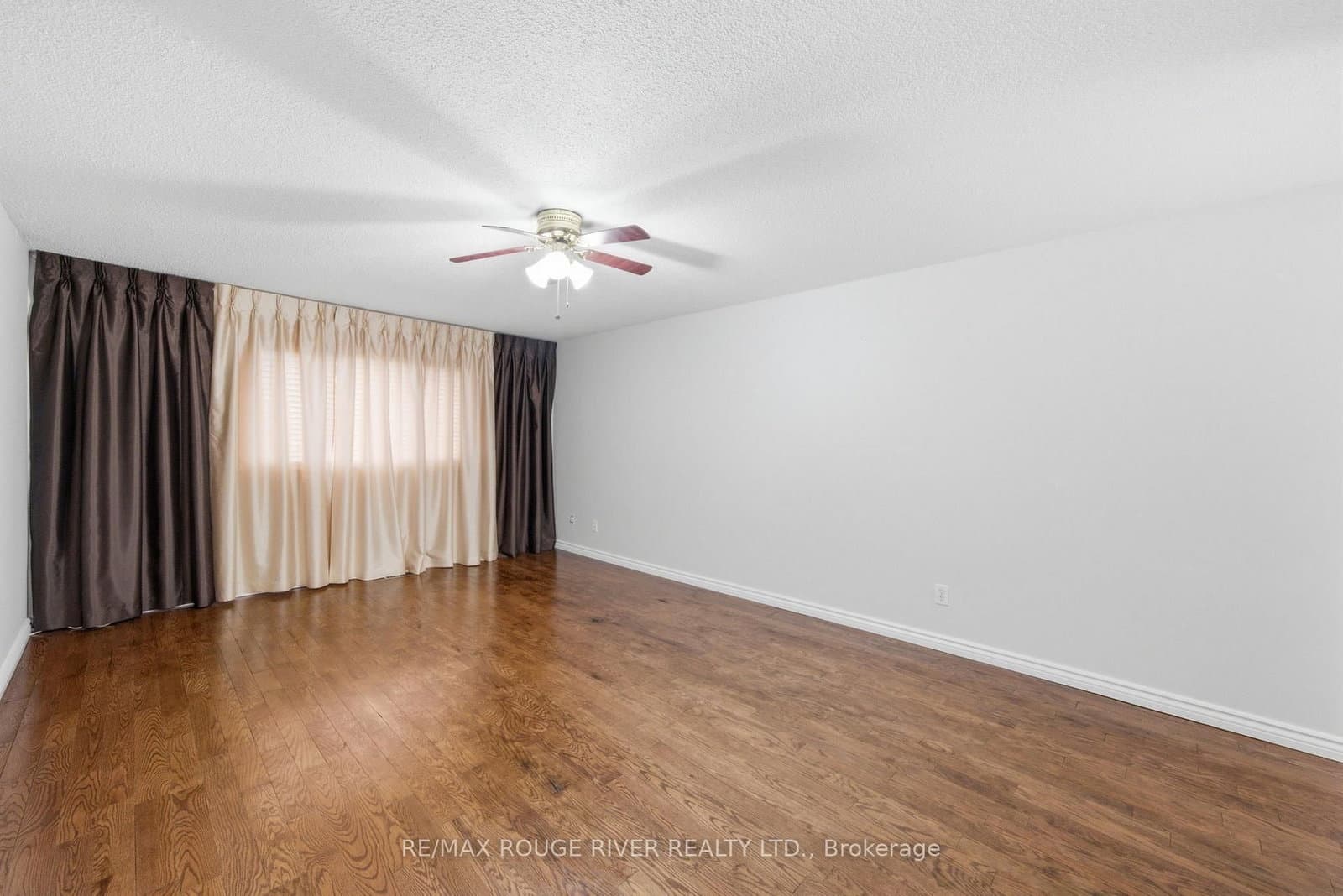 561 Cattail Court thumbnail 28