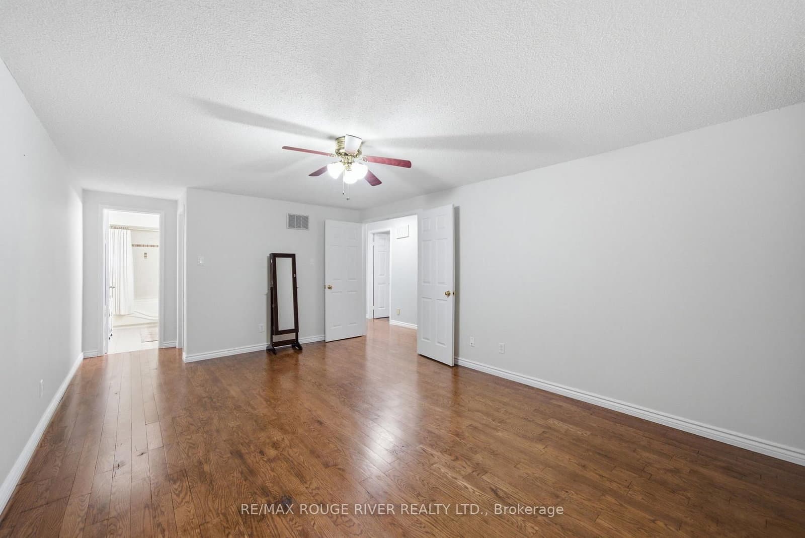 561 Cattail Court thumbnail 29