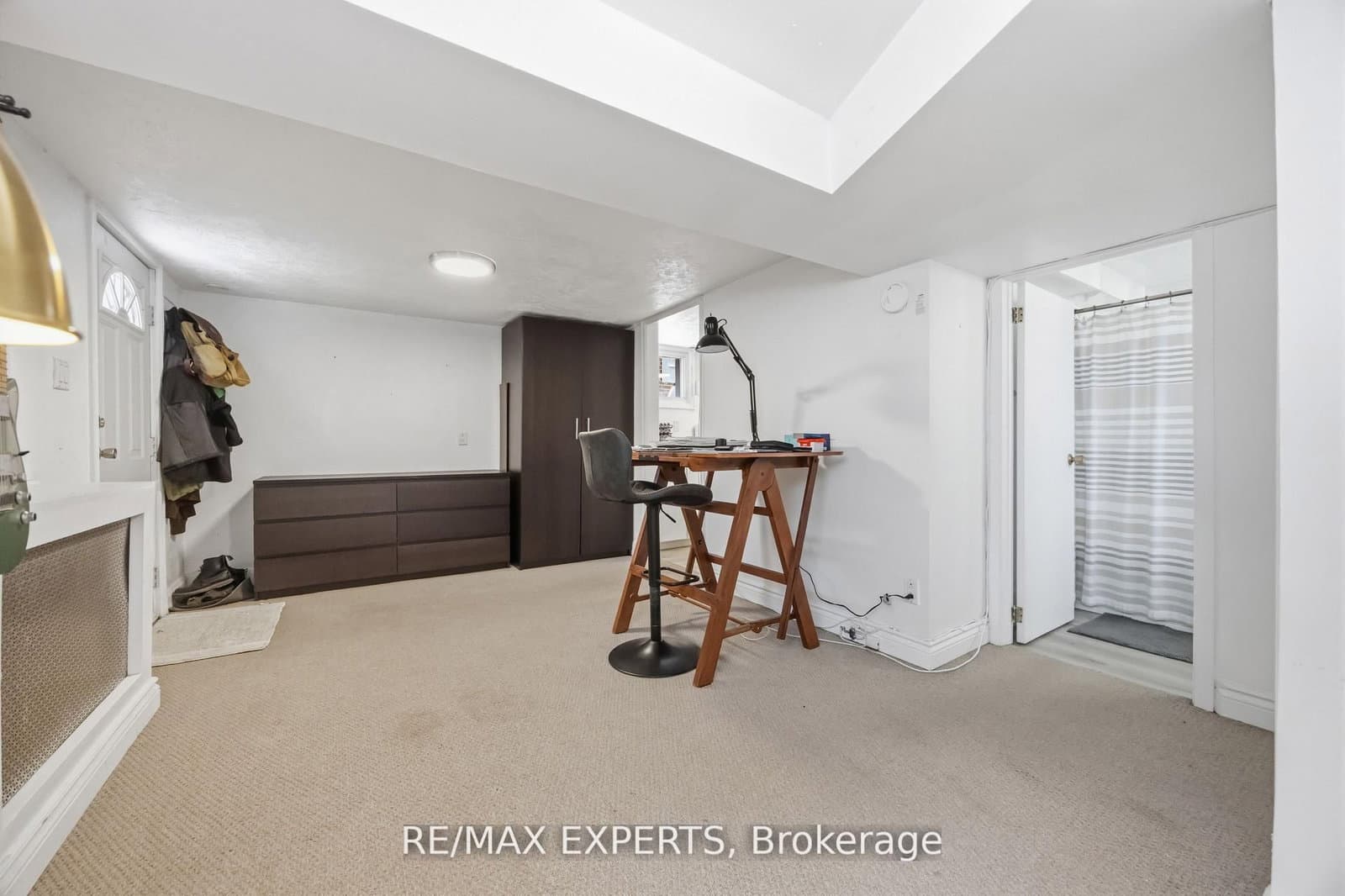 221 Clonmore Drive thumbnail 17