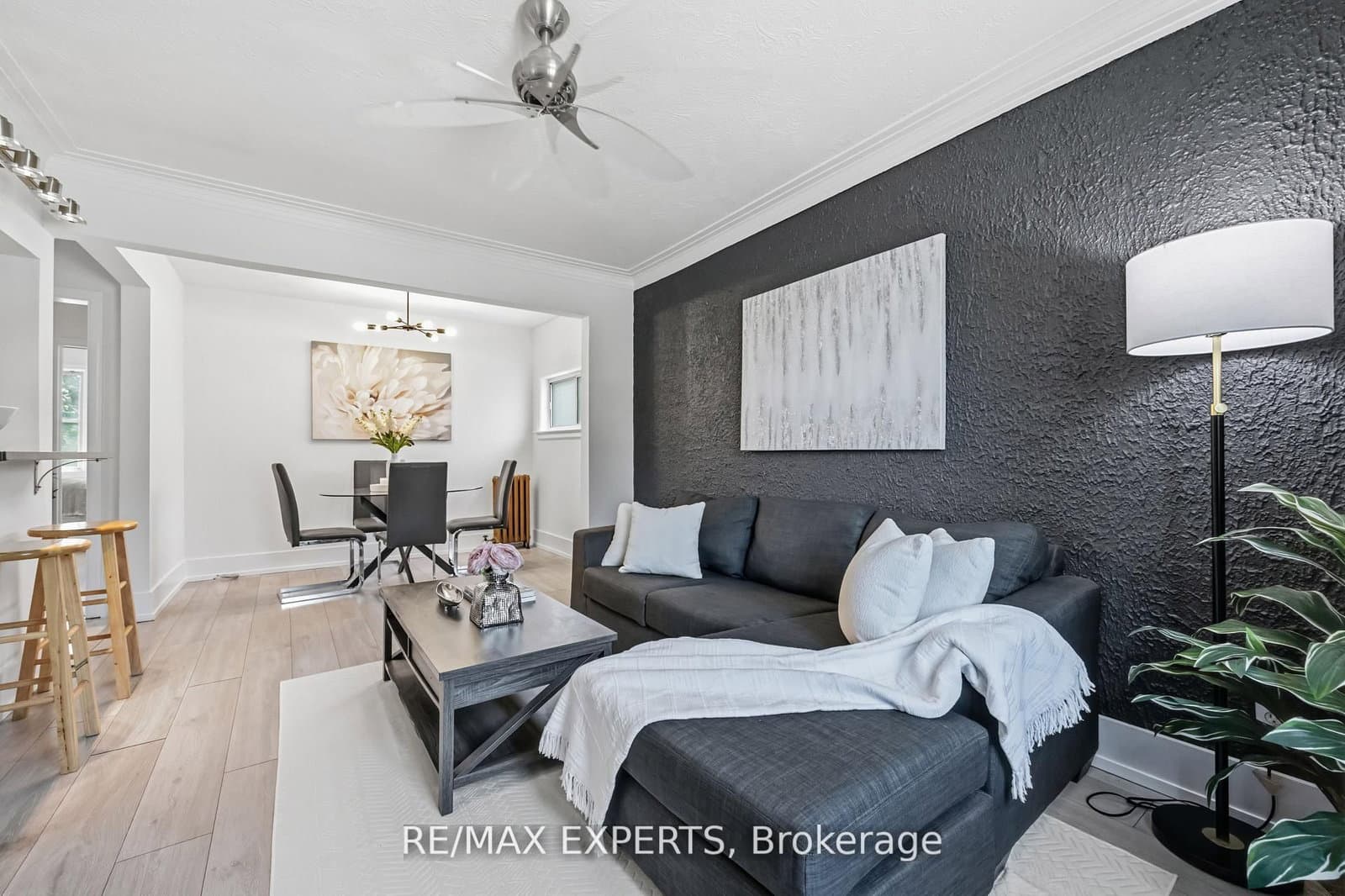 221 Clonmore Drive thumbnail 4