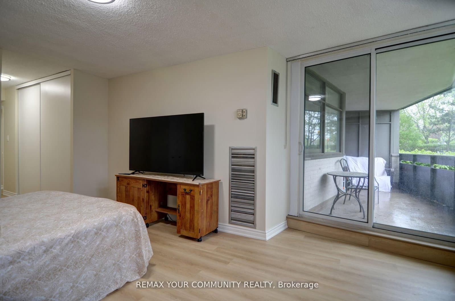 3131 Bridletowne Circle, Unit 103 thumbnail 10