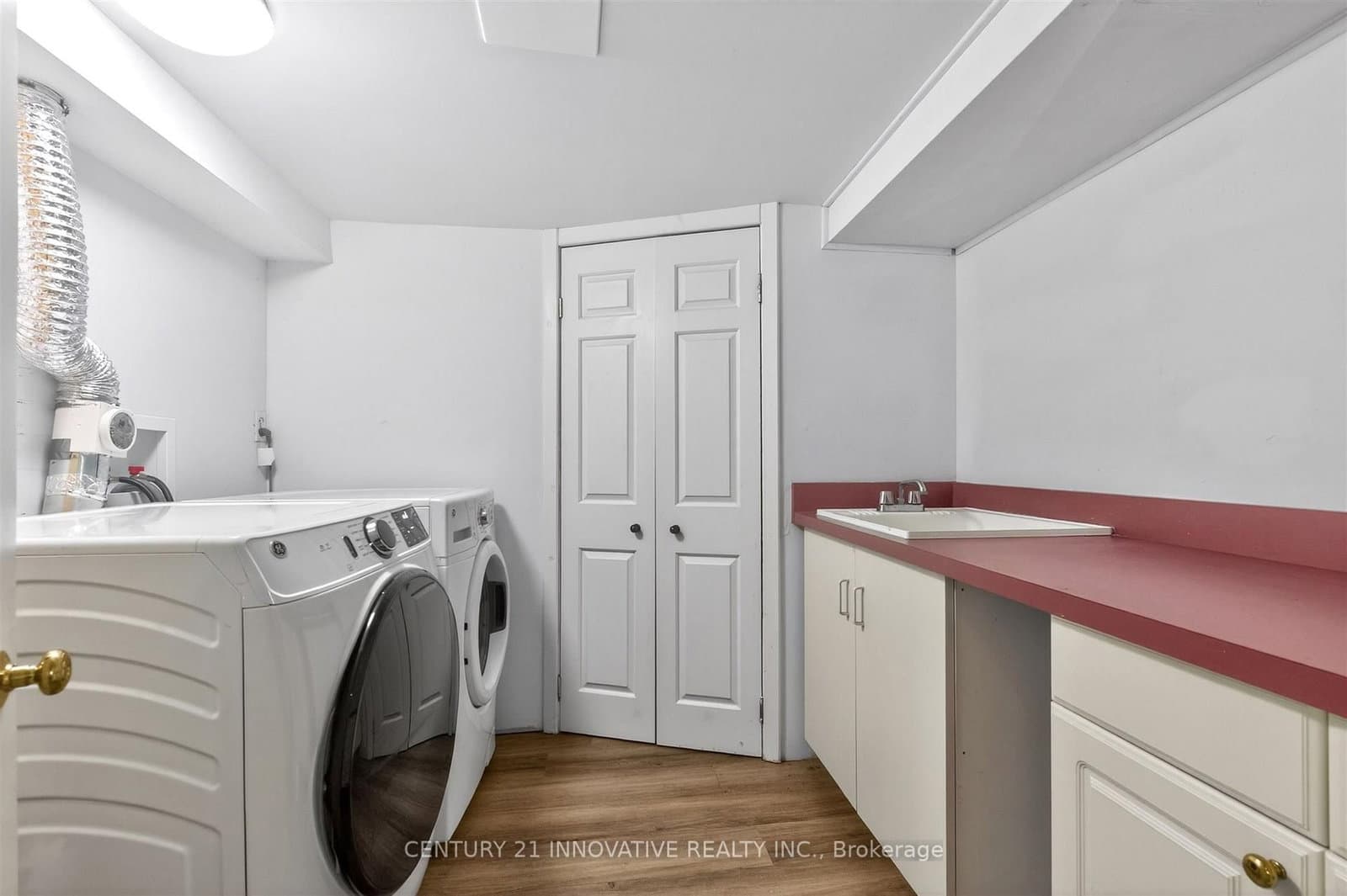 36 Martindale Road thumbnail 35