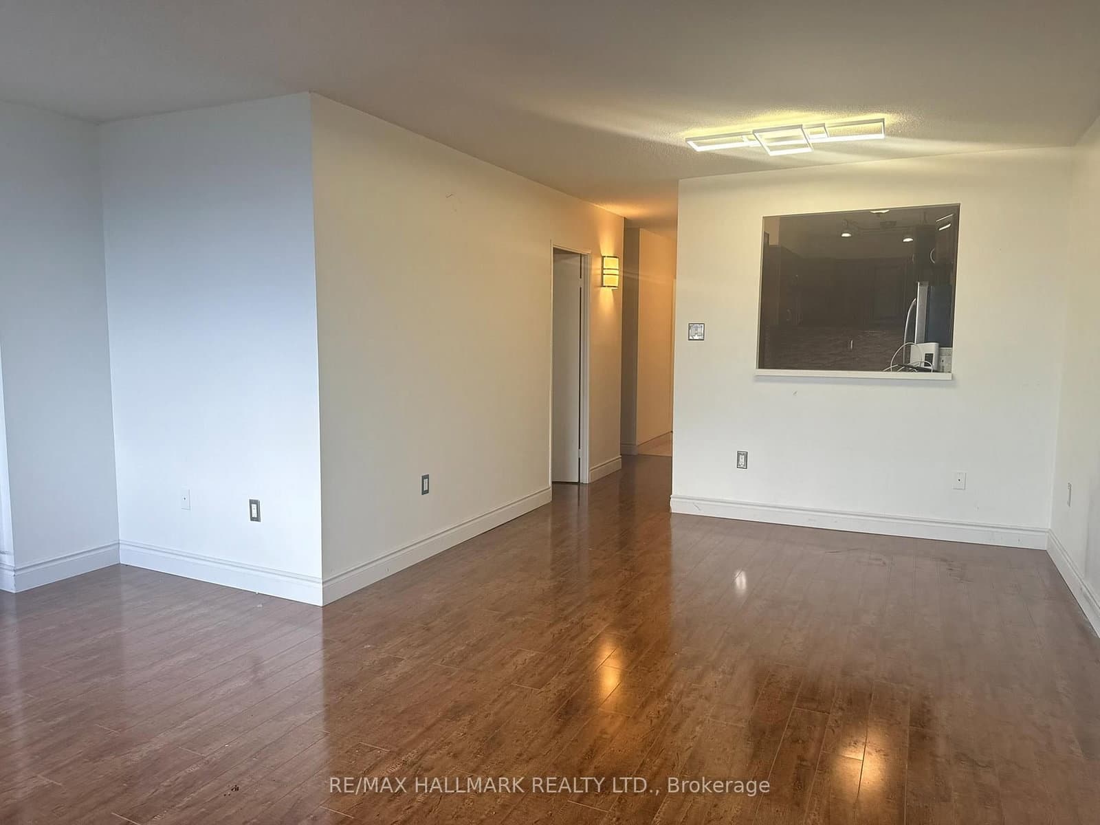 121 Ling Road, Unit 1612 thumbnail 19