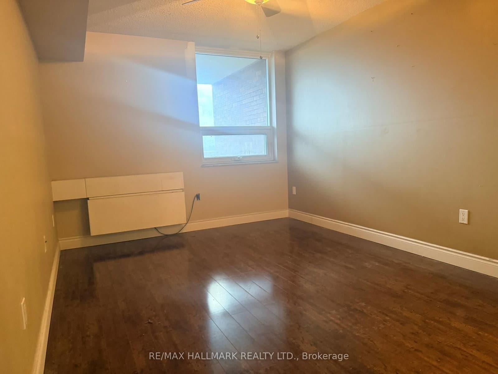 121 Ling Road, Unit 1612 thumbnail 6