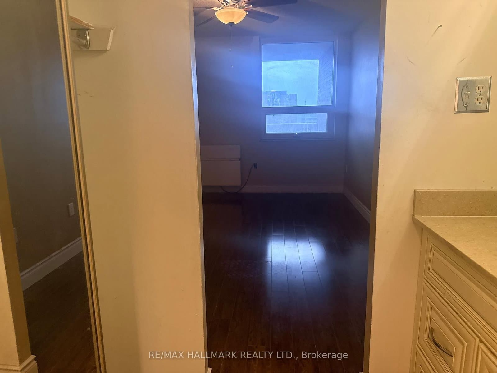 121 Ling Road, Unit 1612 thumbnail 9
