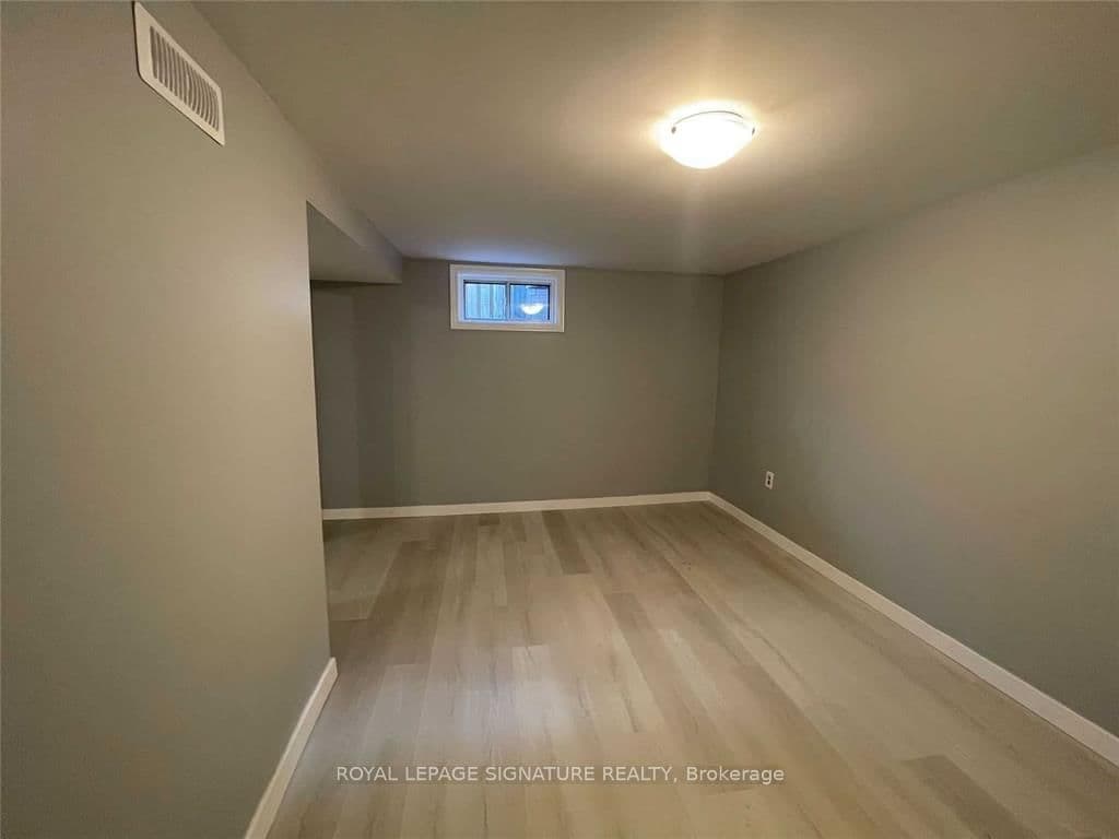 38 Glynn Road, Unit Basement thumbnail 8