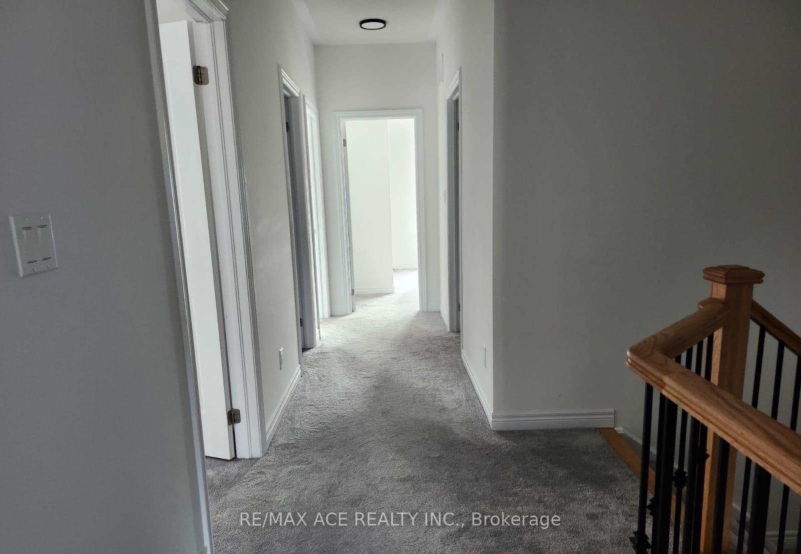976 Andrew Murdoch Street W thumbnail 8