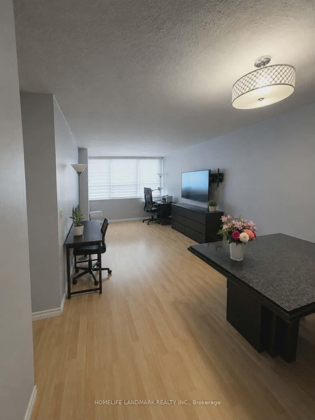 25 Silver Springs Boulevard, Unit 109 thumbnail 22