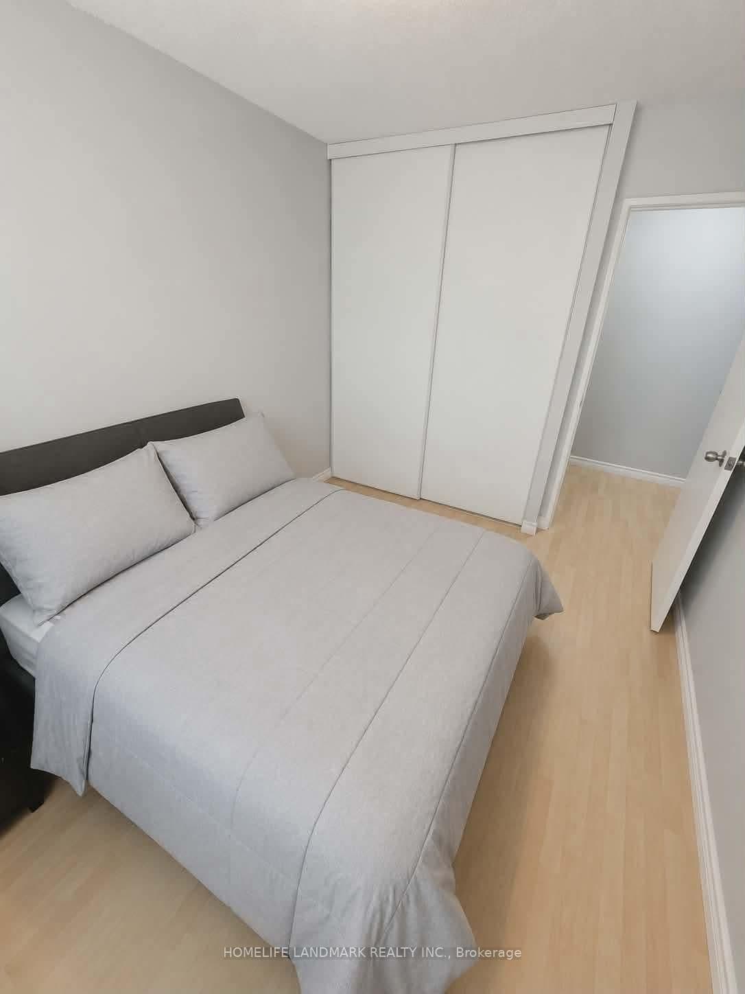 25 Silver Springs Boulevard, Unit 109 thumbnail 6