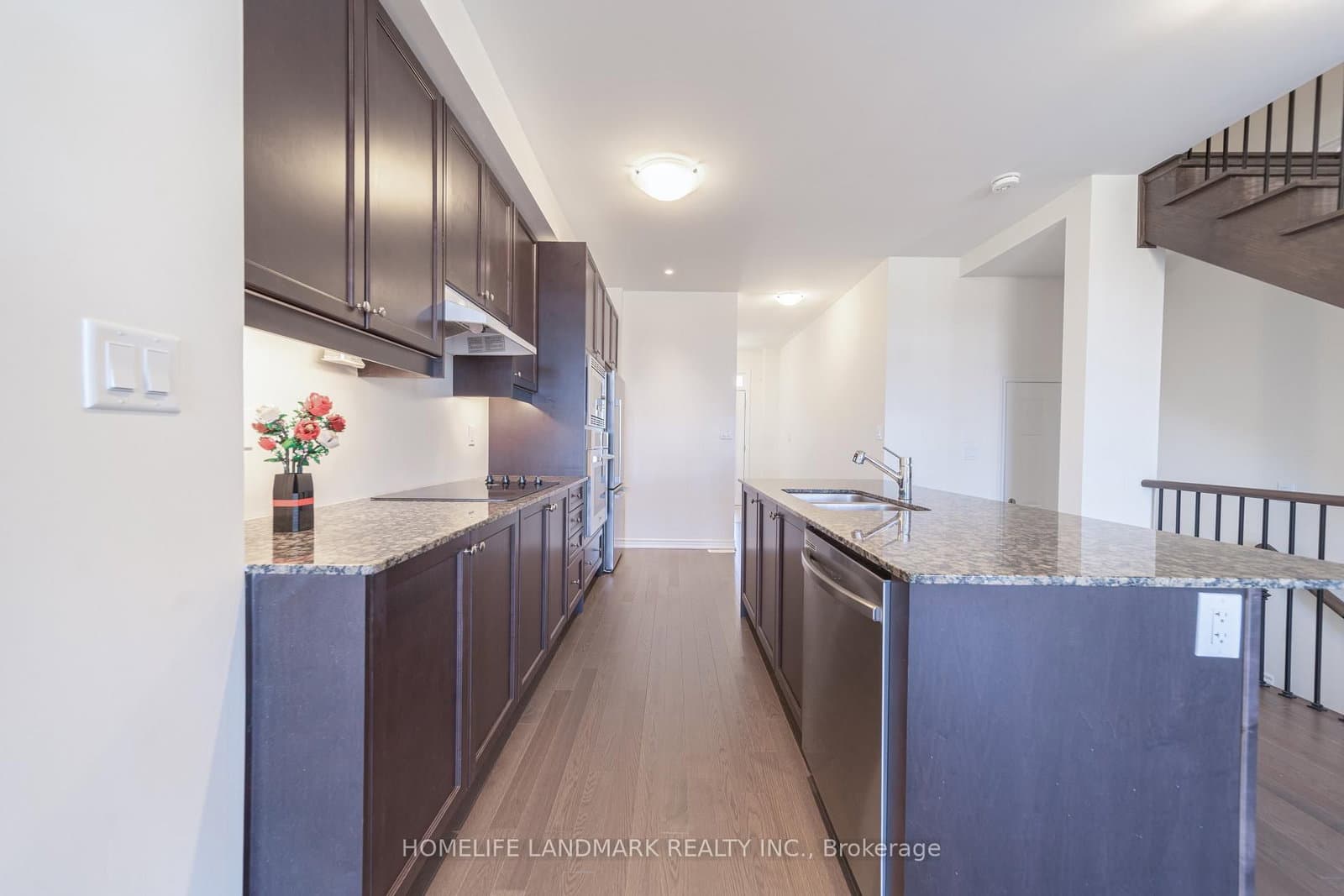 1195 Rexton Drive thumbnail 10