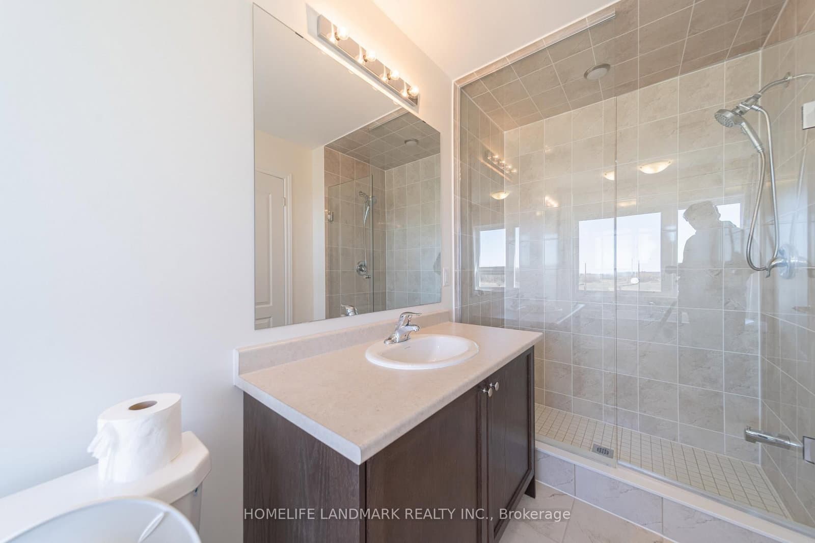 1195 Rexton Drive thumbnail 17