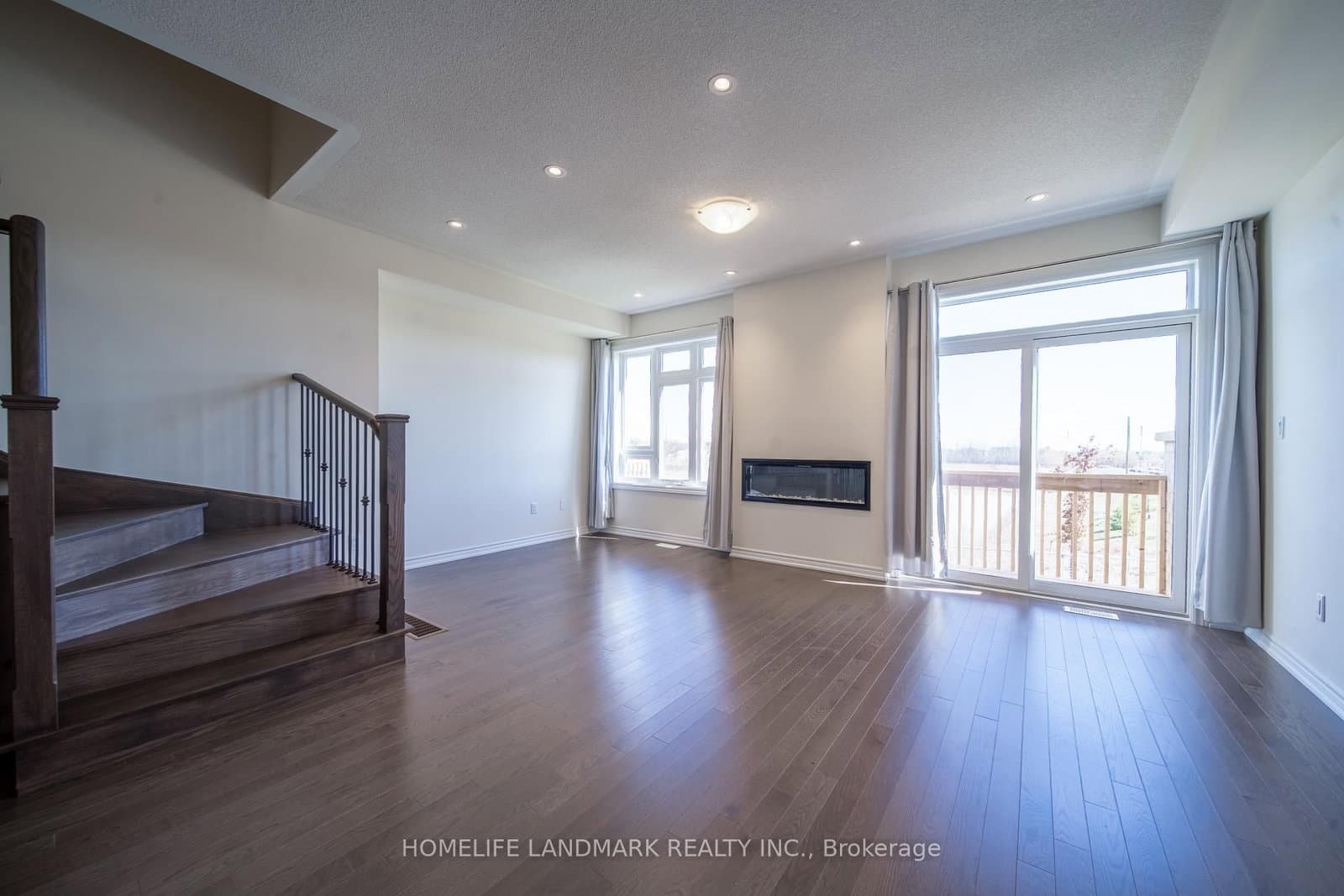 1195 Rexton Drive thumbnail 7