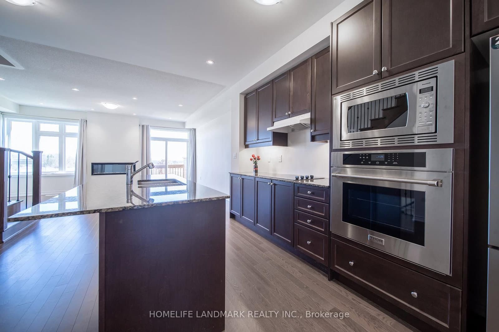 1195 Rexton Drive thumbnail 8