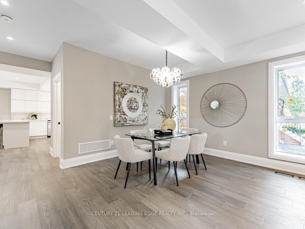 19 Donalda Crescent, Unit UPPER thumbnail 8
