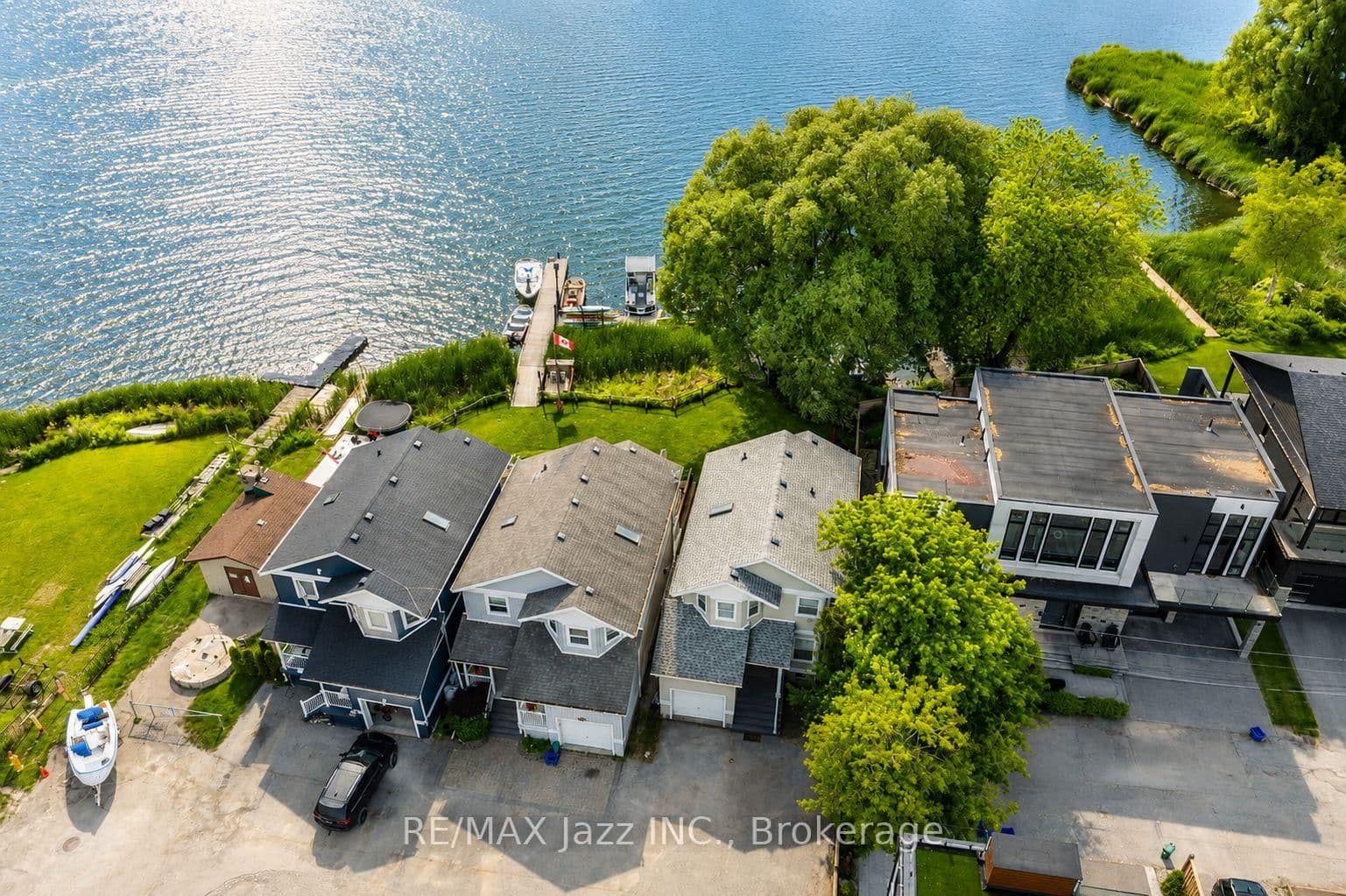 1236 Bayview Street thumbnail 2