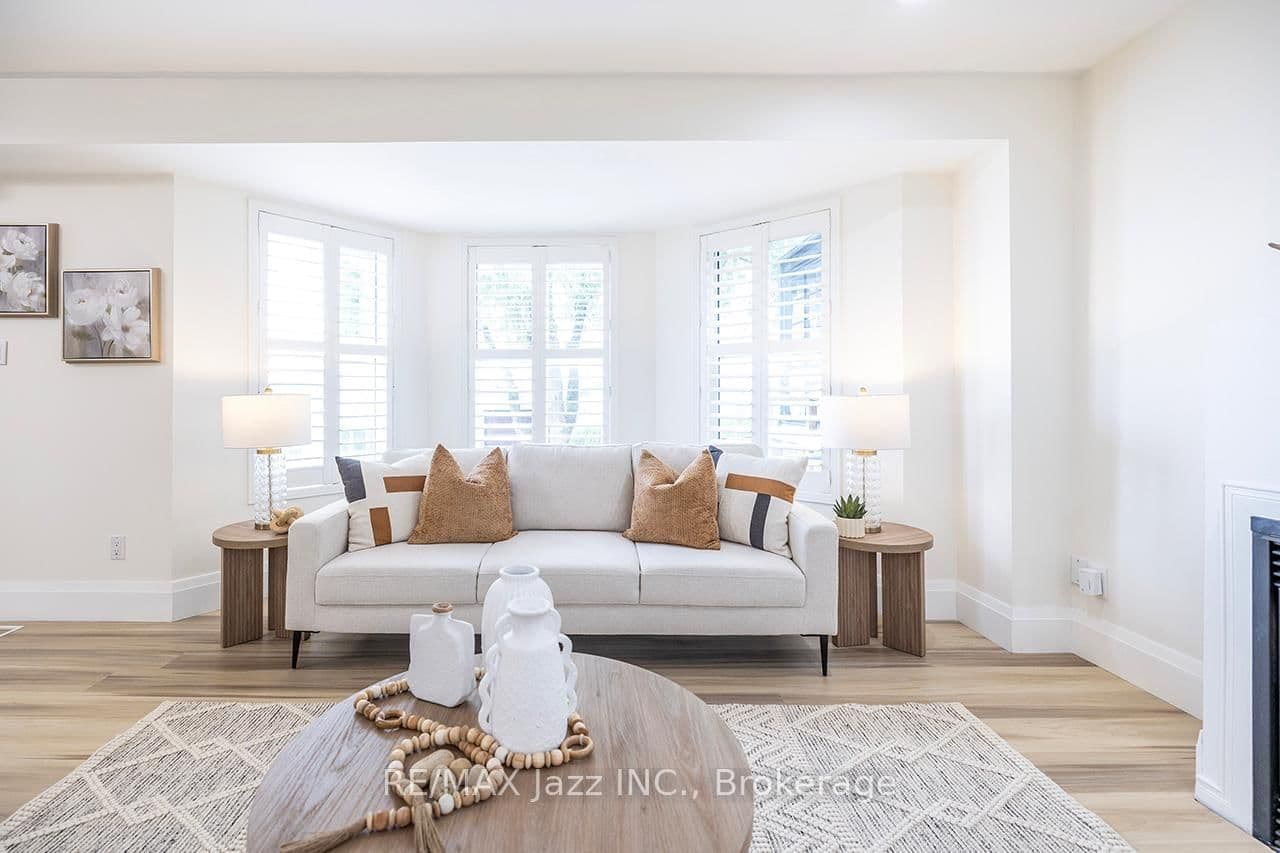 1236 Bayview Street thumbnail 21