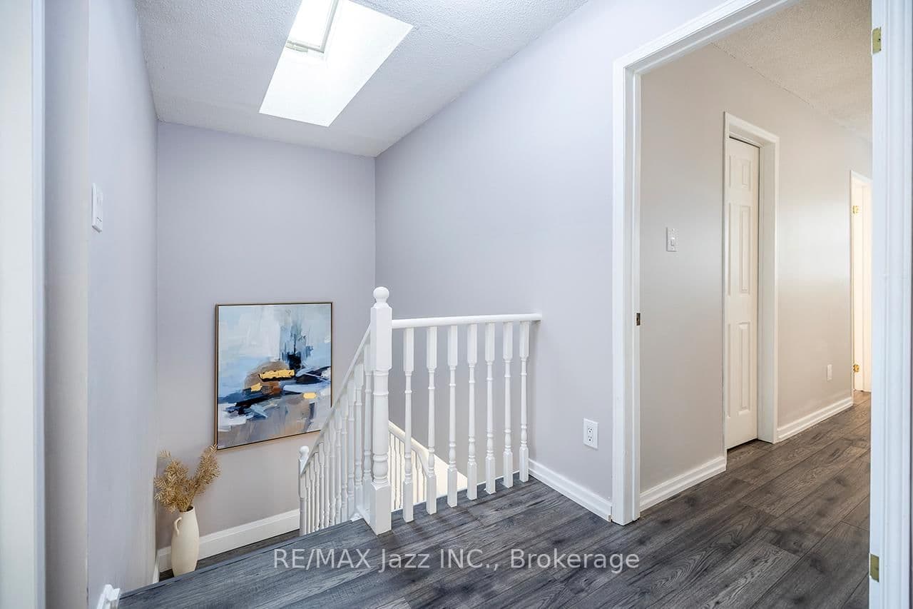 1236 Bayview Street thumbnail 24