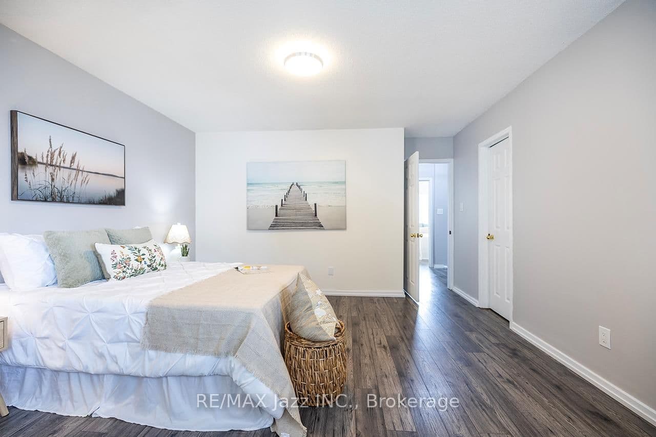 1236 Bayview Street thumbnail 31