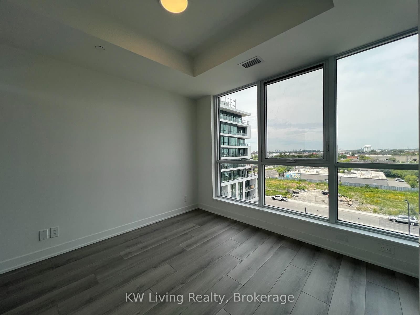 20 Deans Drive, Unit 602 thumbnail 2