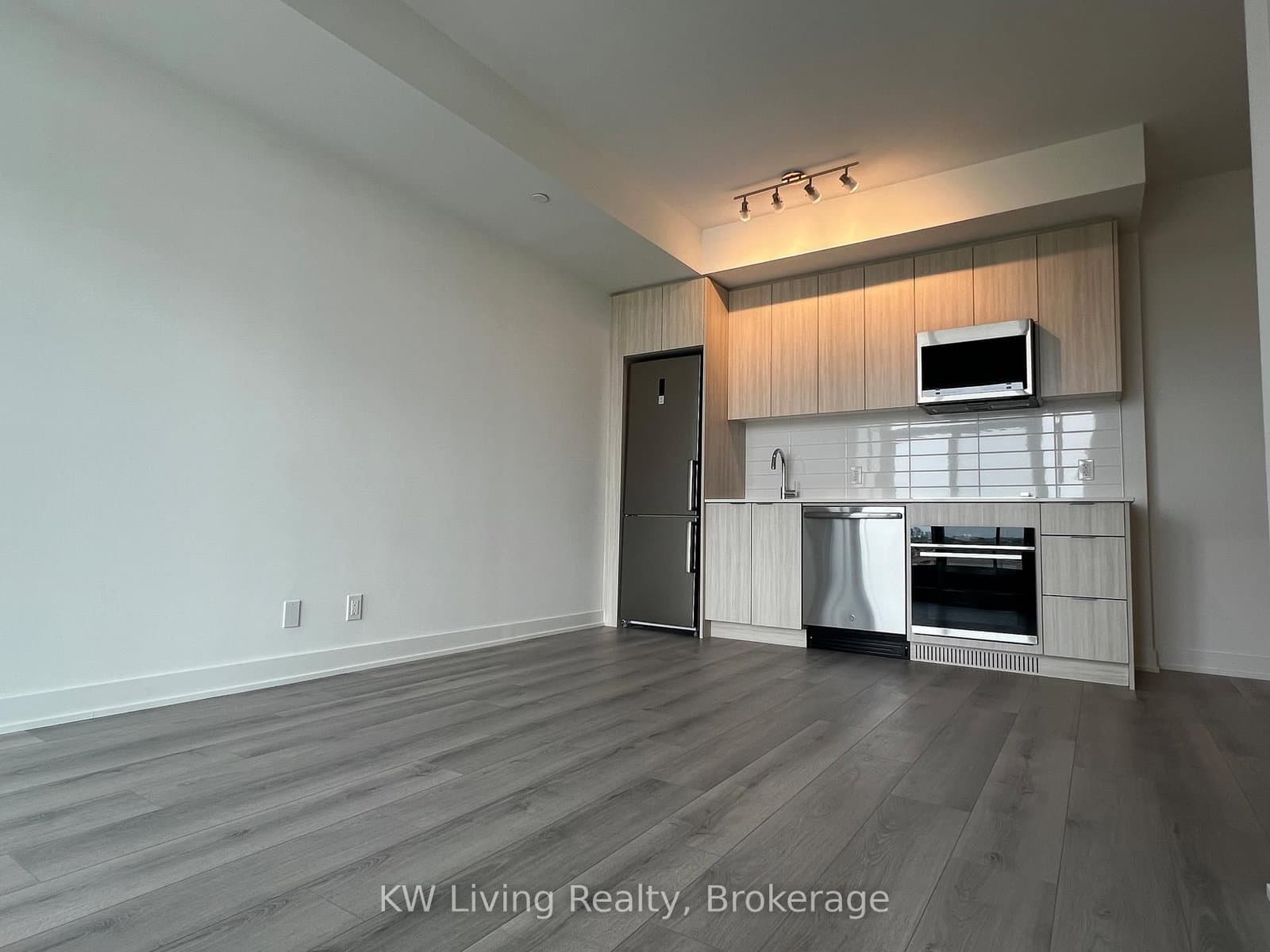 20 Deans Drive, Unit 602 thumbnail 6