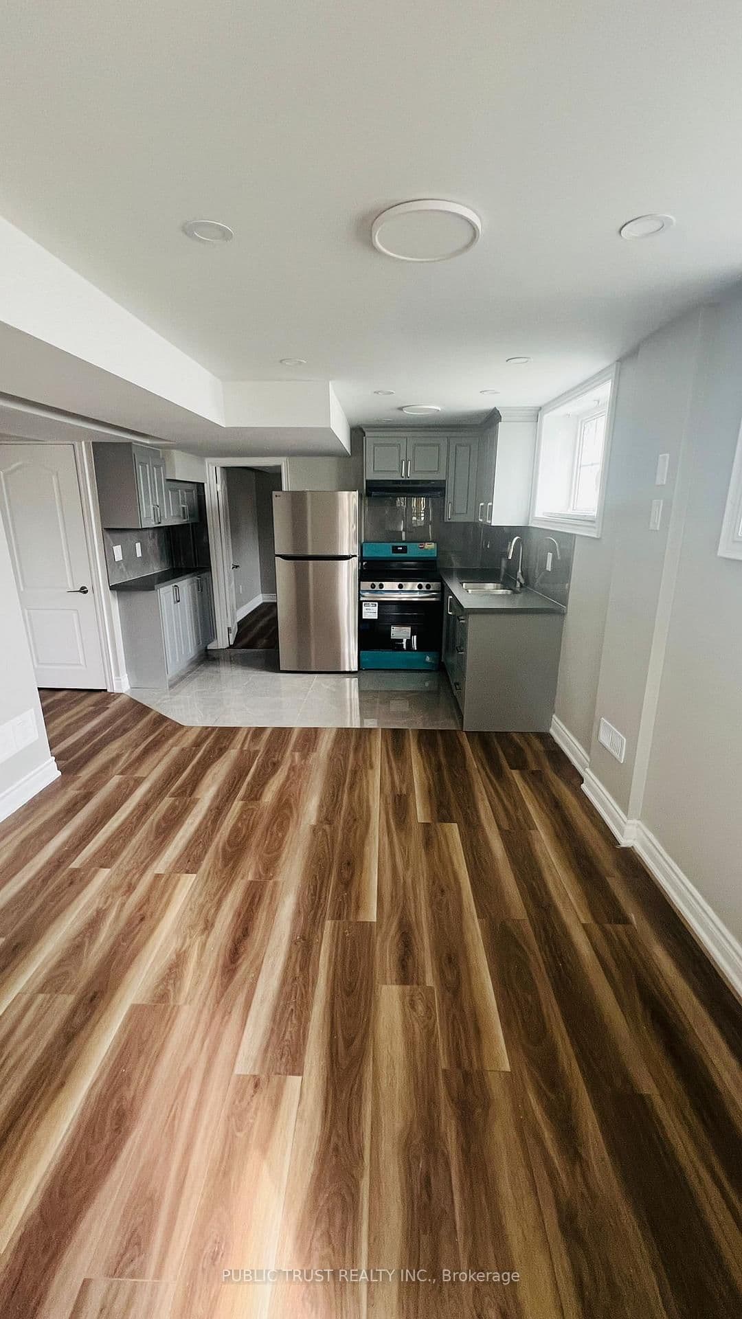 1808 Castlepoint Drive, Unit Basement thumbnail 4