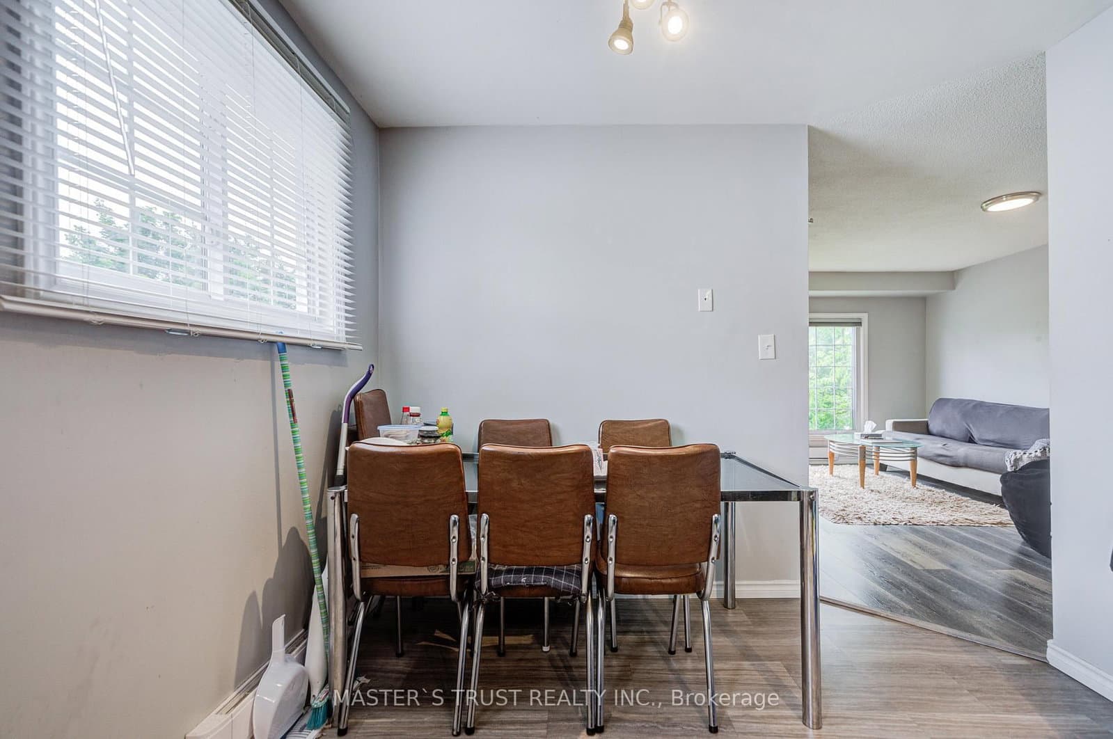 1179 Simcoe Street S thumbnail 7