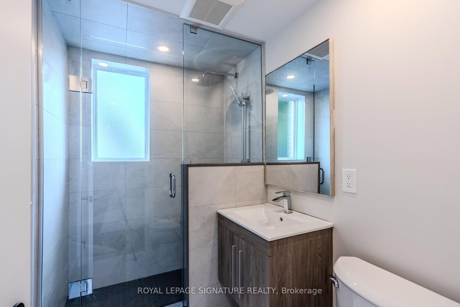 1 Hassard Avenue, Unit 3 thumbnail 16
