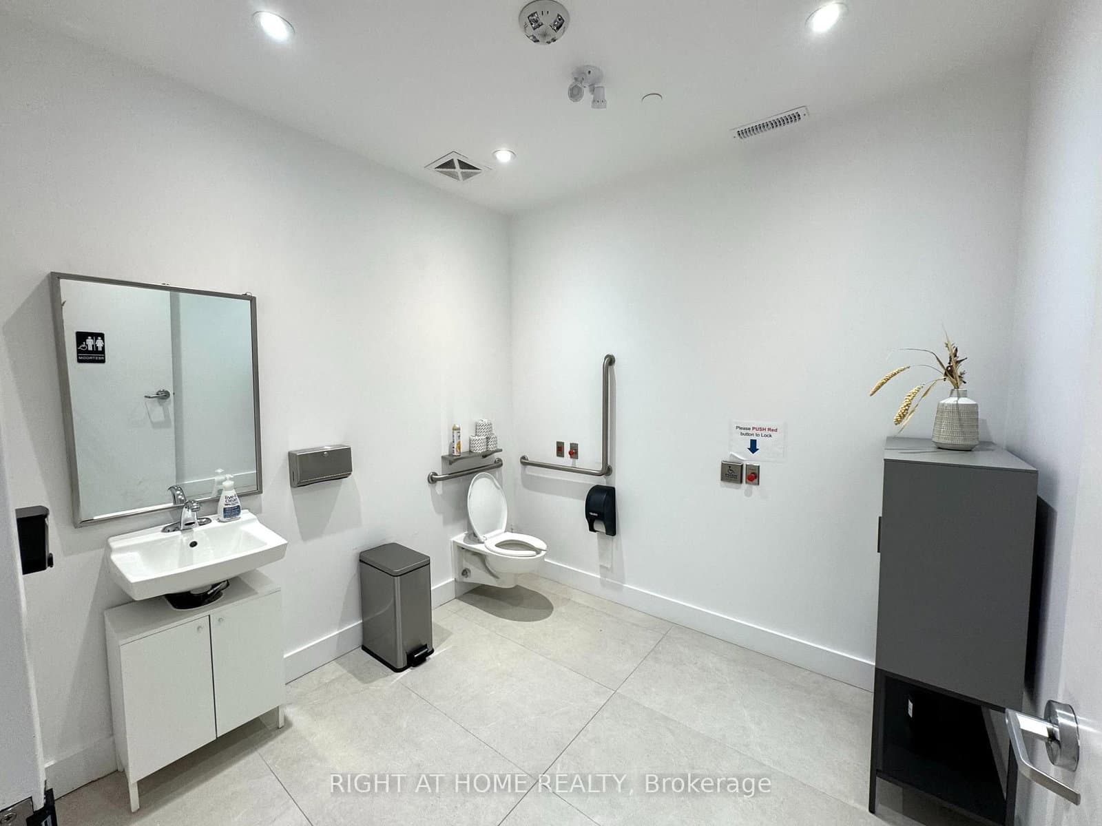 2229 Kingston Road thumbnail 7