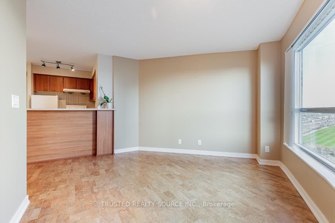 38 Lee Centre Drive, Unit 906 thumbnail 13