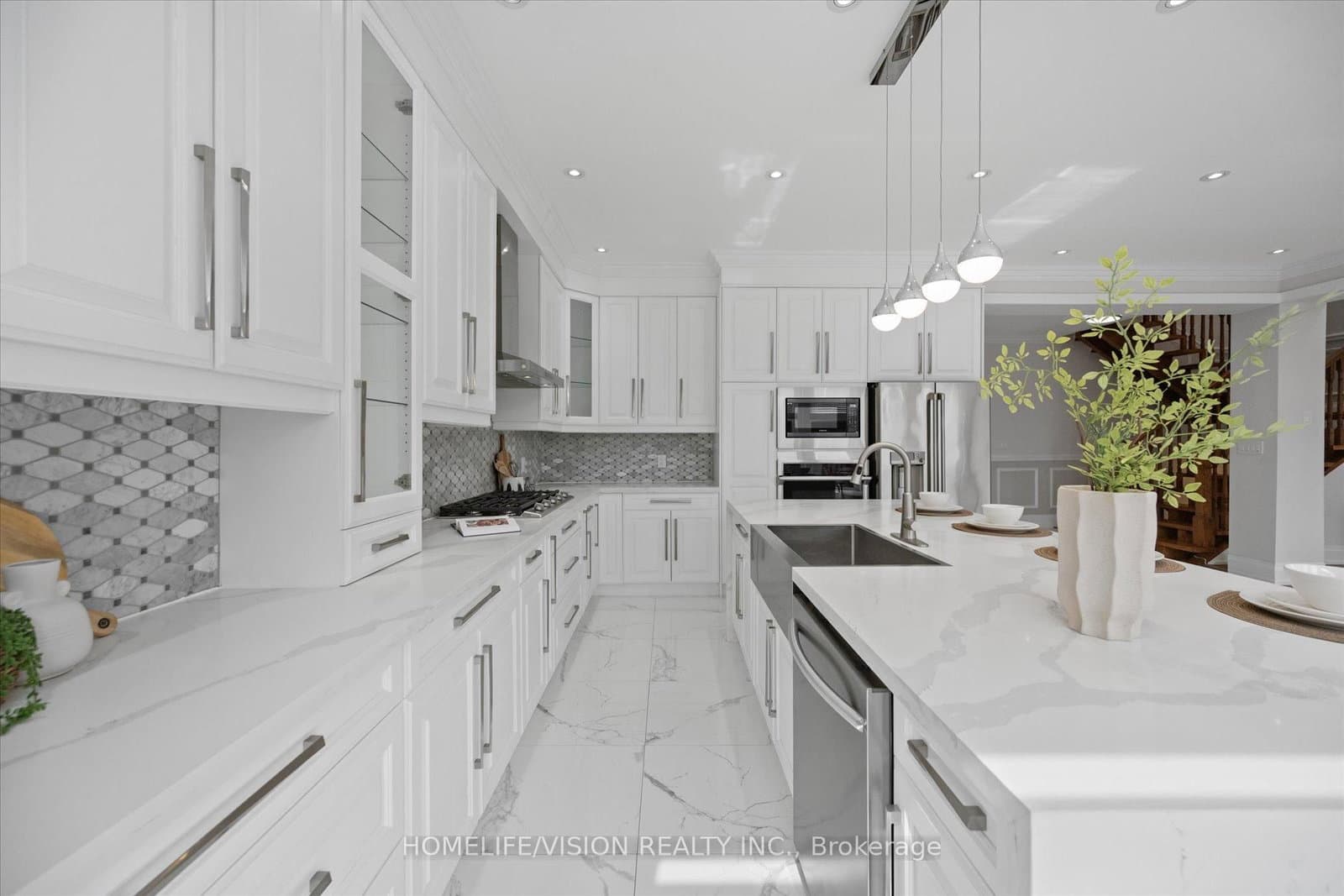 24 Cedar Brae Boulevard thumbnail 14