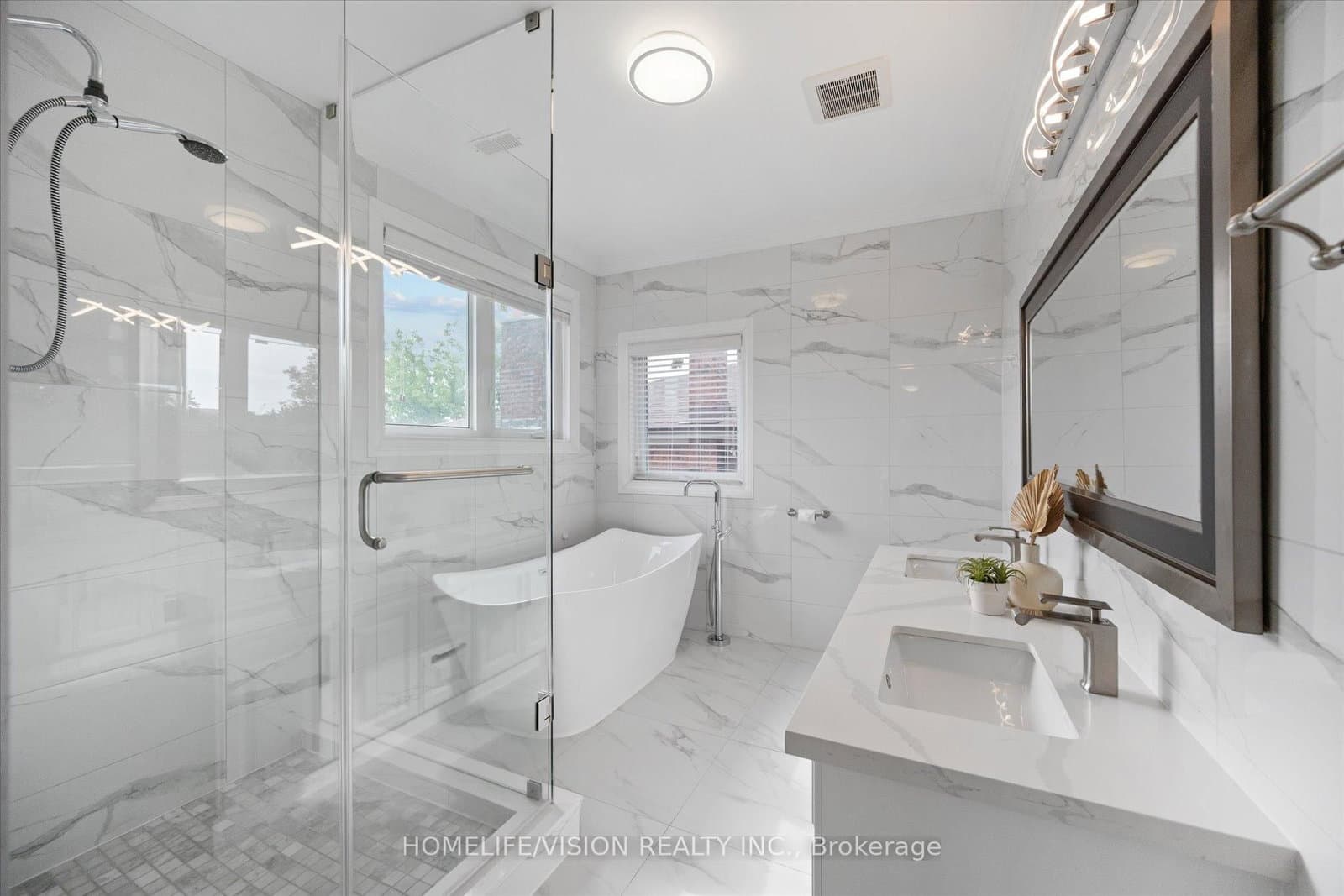 24 Cedar Brae Boulevard thumbnail 28