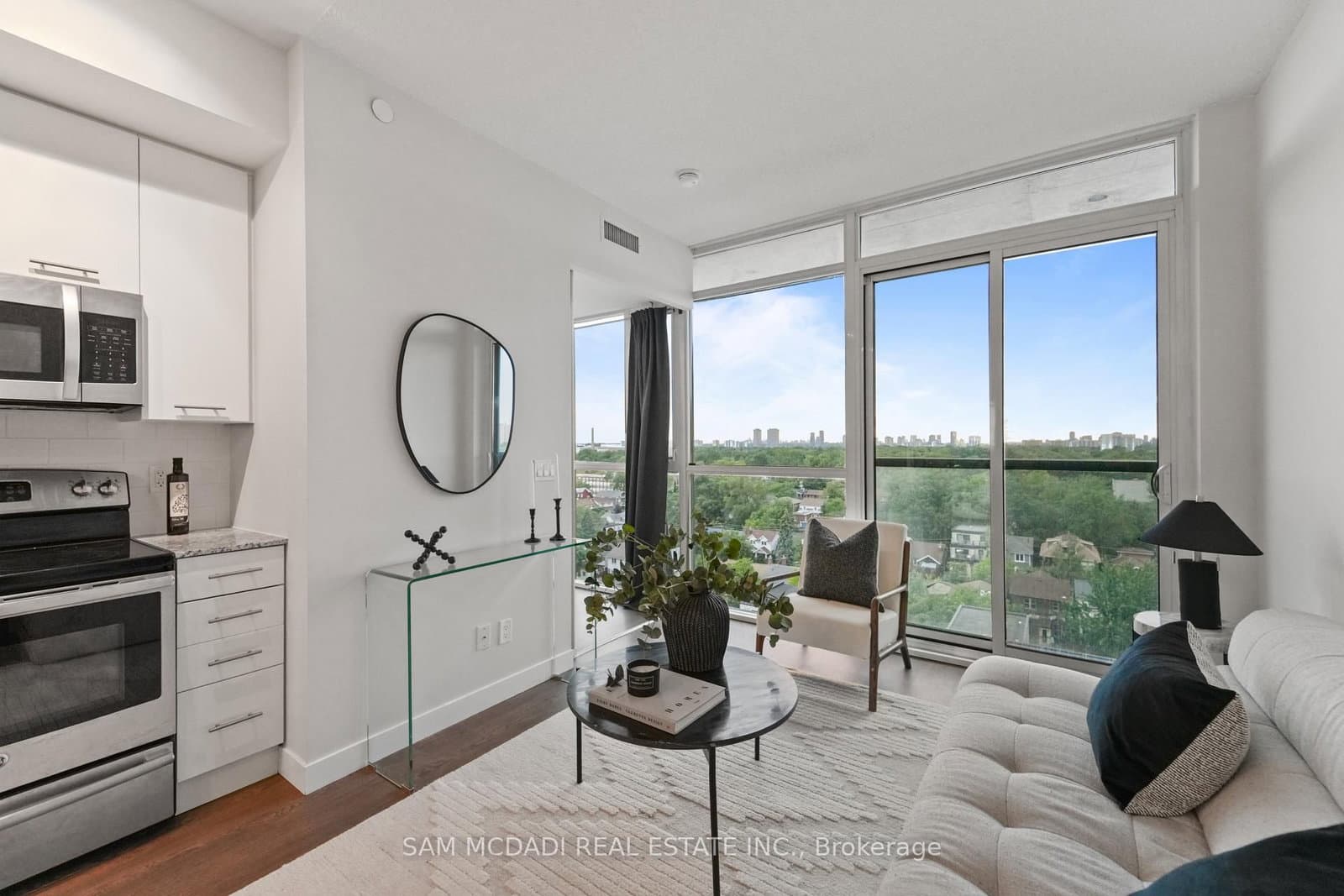 2055 Danforth Avenue, Unit 903 thumbnail 13