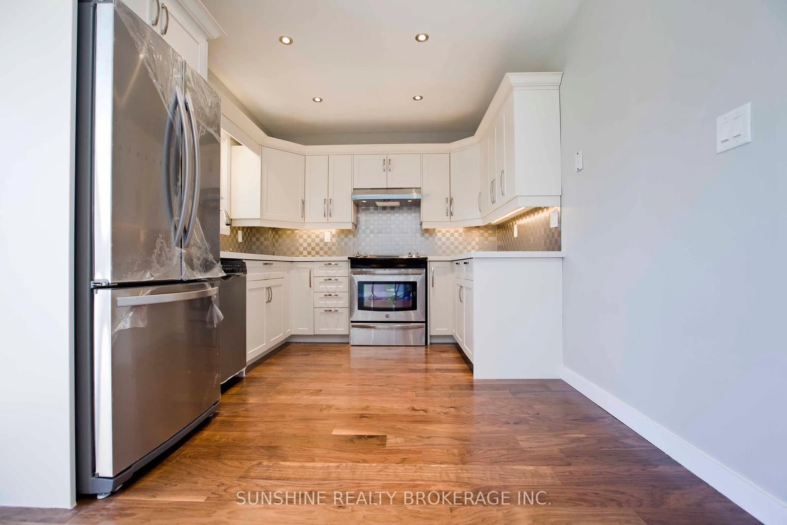 121 Sammon Avenue thumbnail 15