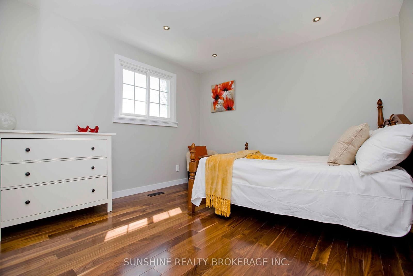 121 Sammon Avenue thumbnail 18
