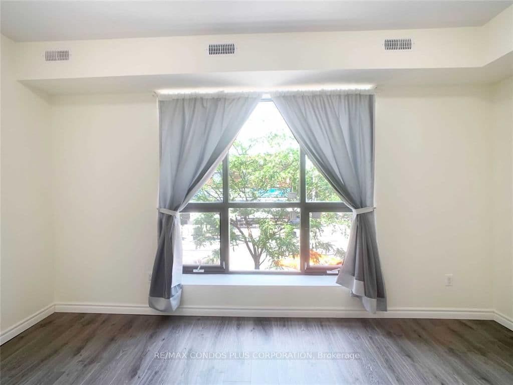 721 Danforth Avenue, Unit 2A thumbnail 3