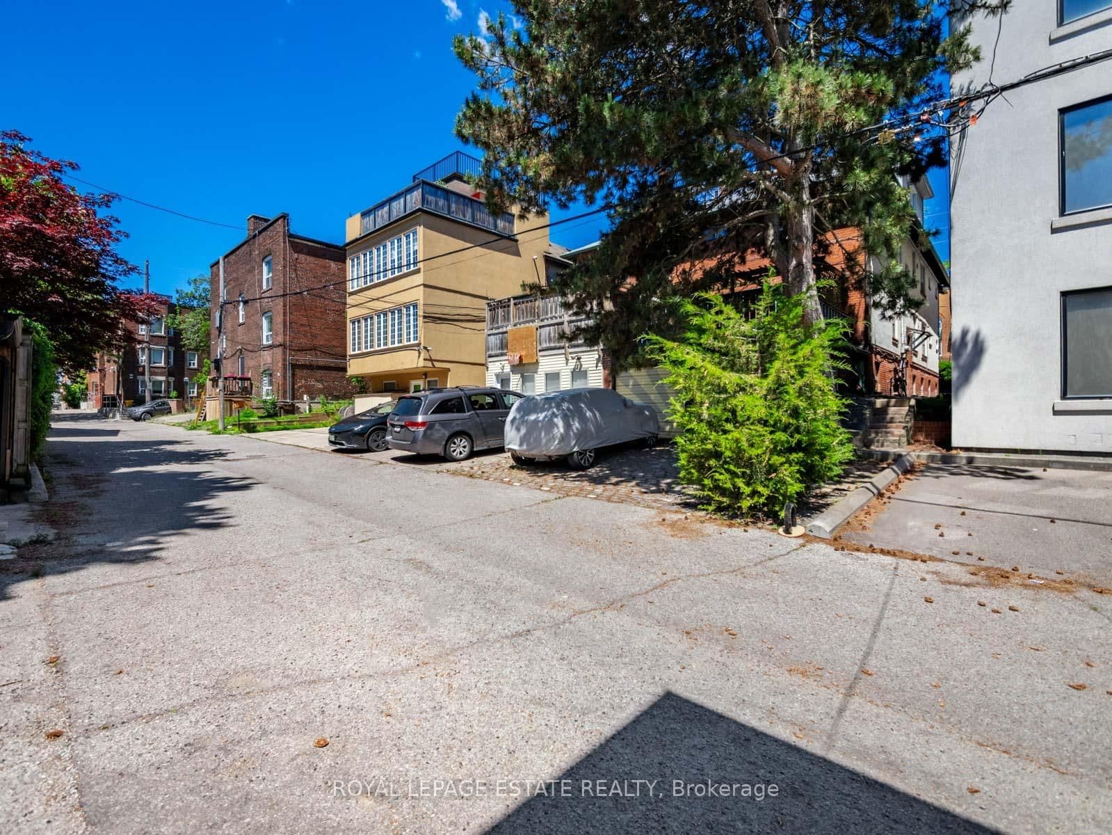 2275 Queen Street E thumbnail 34