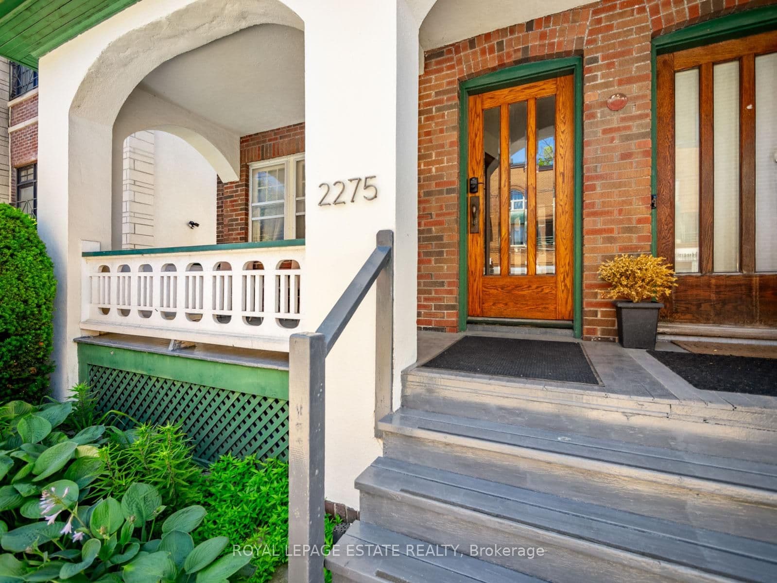 2275 Queen Street E thumbnail 4