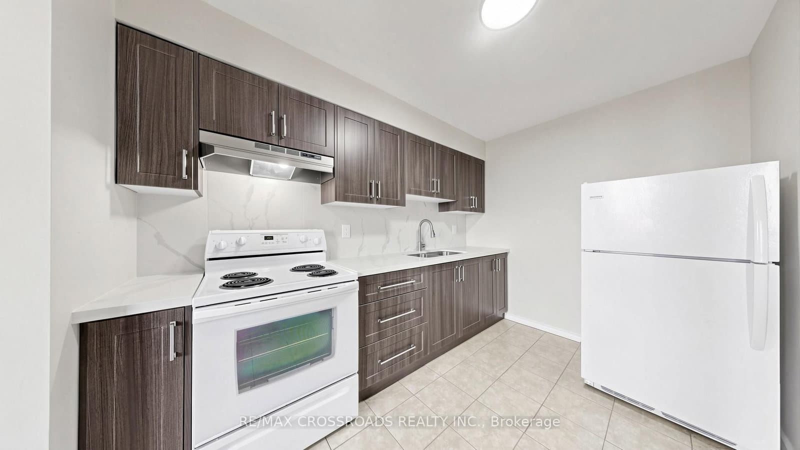 100 Dundalk Drive, Unit 817 thumbnail 32