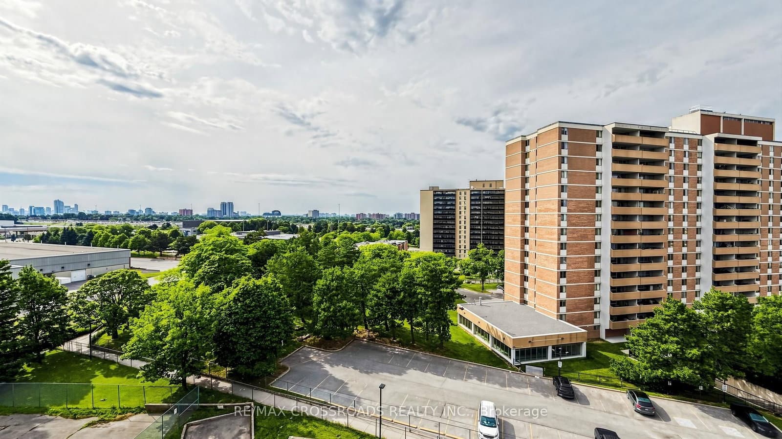 100 Dundalk Drive, Unit 817 thumbnail 42