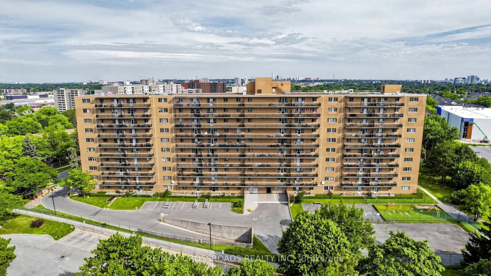 100 Dundalk Drive, Unit 817 thumbnail 49