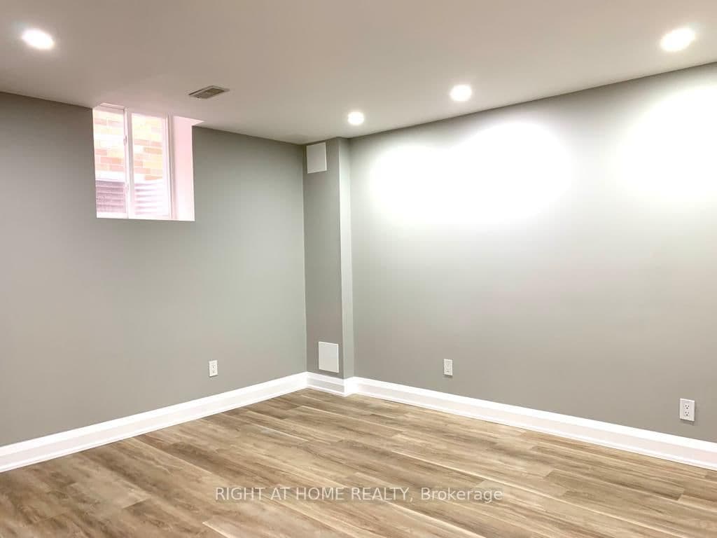 1649 Quail Run Drive, Unit Bsmt thumbnail 10