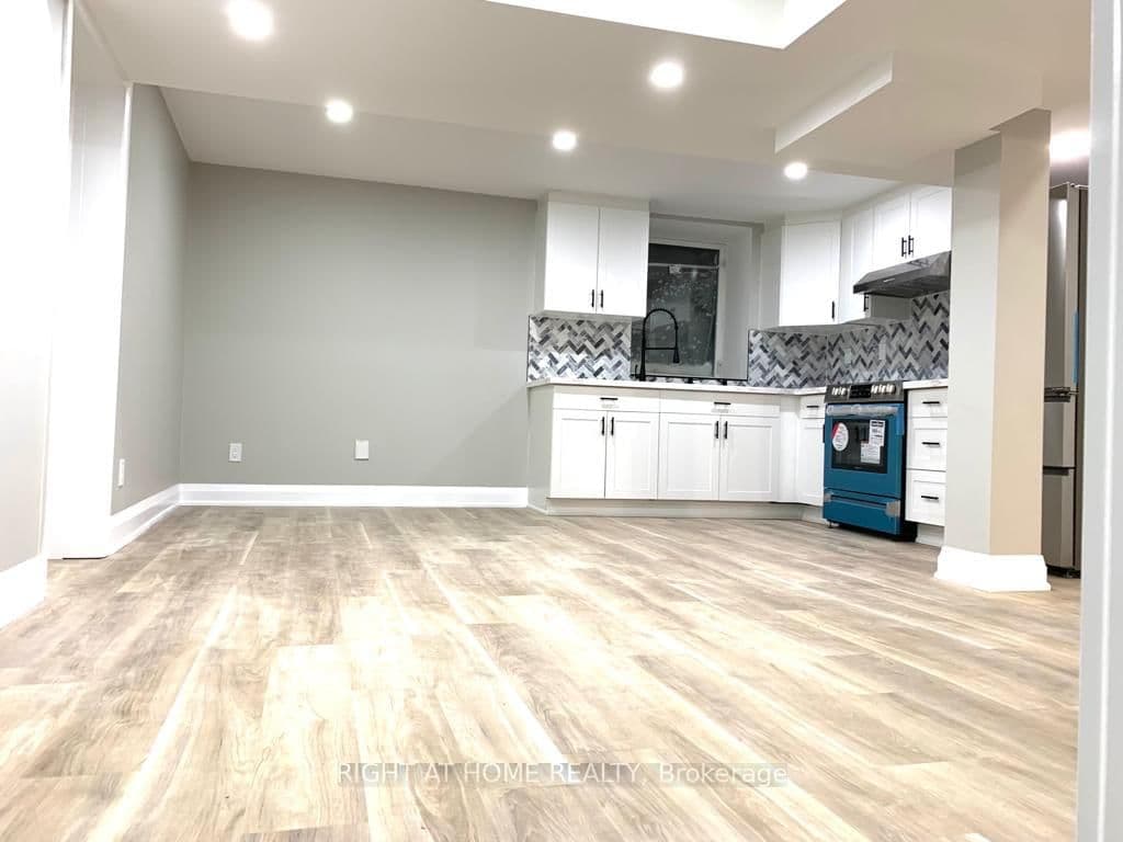 1649 Quail Run Drive, Unit Bsmt thumbnail 5