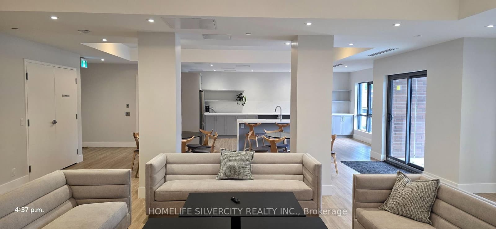 55 Clarington Boulevard, Unit 610 thumbnail 2