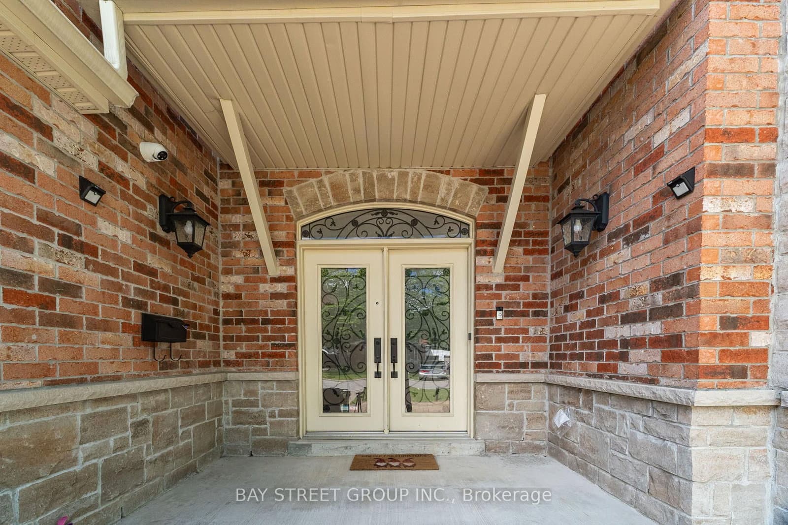 24 Murray Avenue thumbnail 3