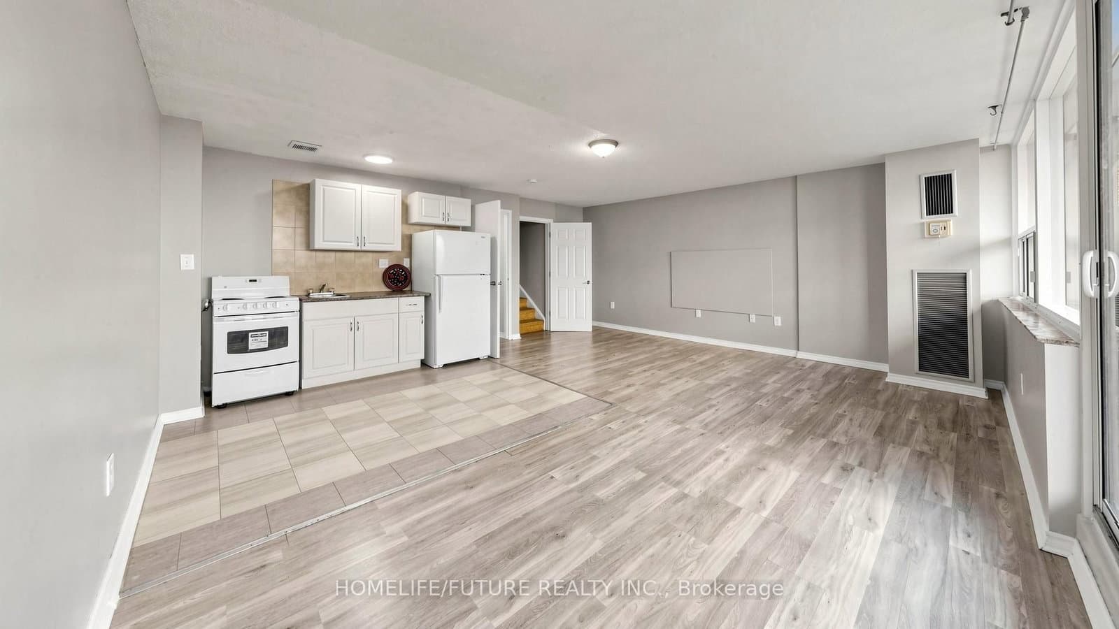 4060 Lawrence Avenue E, Unit 204 thumbnail 32