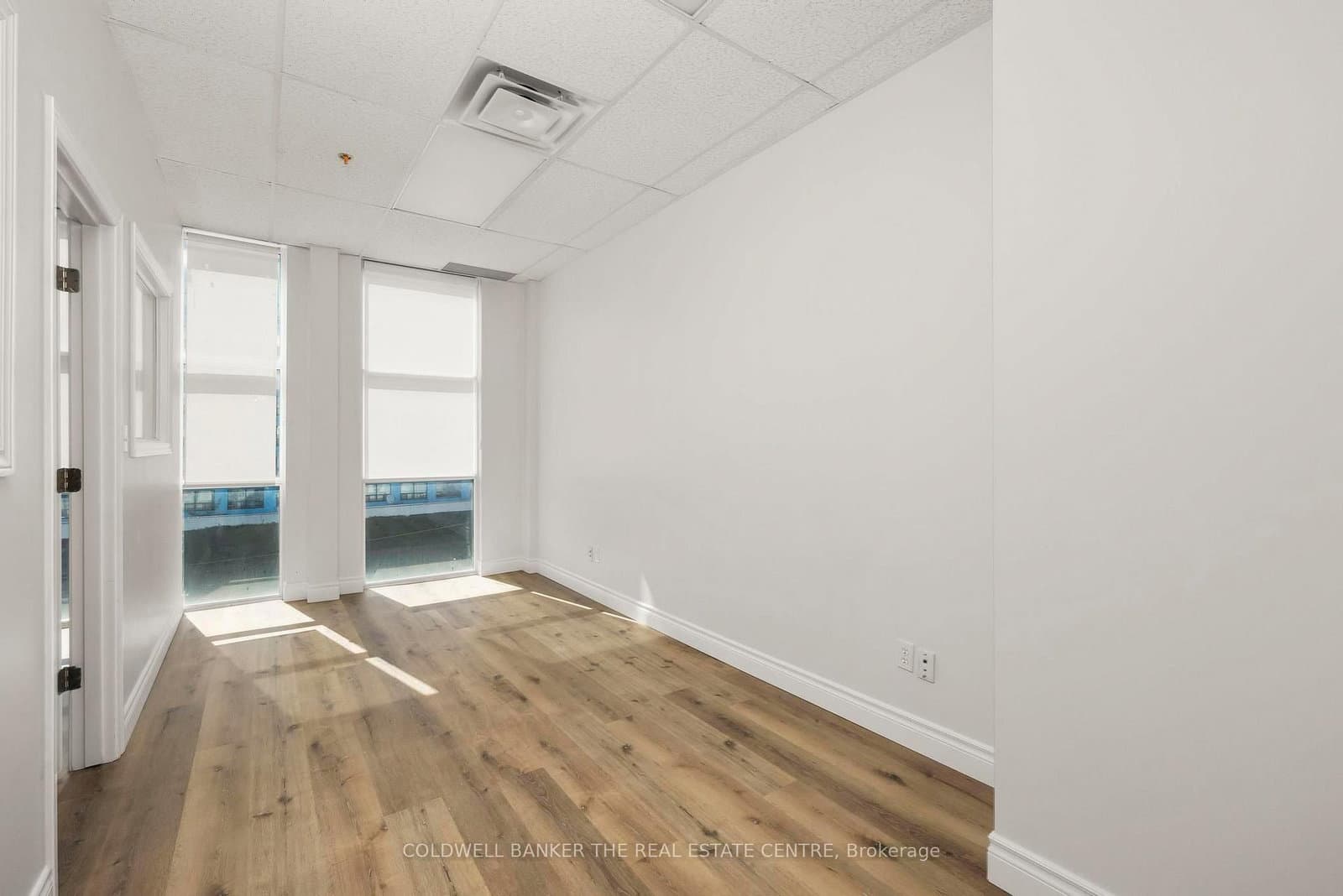 1585 Markham Road, Unit 309 thumbnail 9